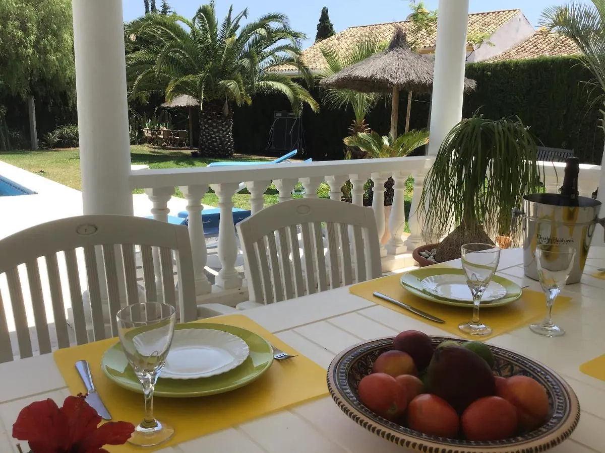 Villa Pinsapo Εστεπόνα