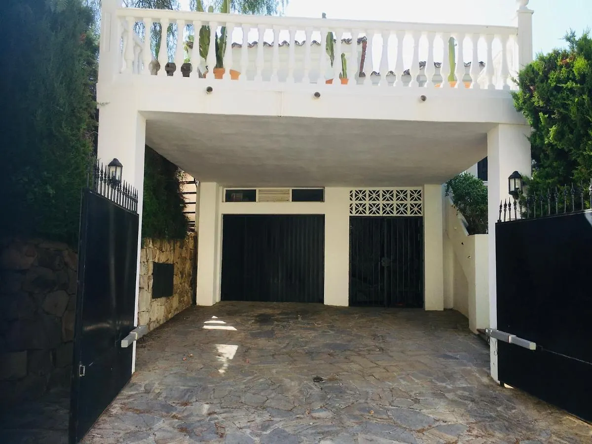 Villa Pinsapo Εστεπόνα